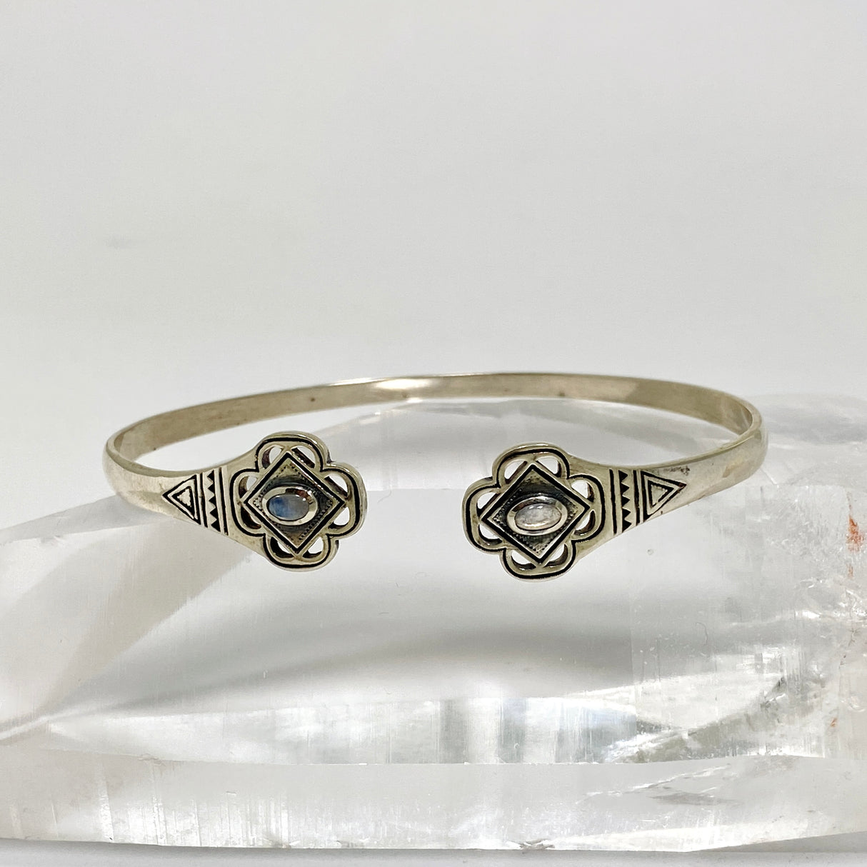 Moonstone Oval Cabochon Decorative Cuff Bangle PBGJ043