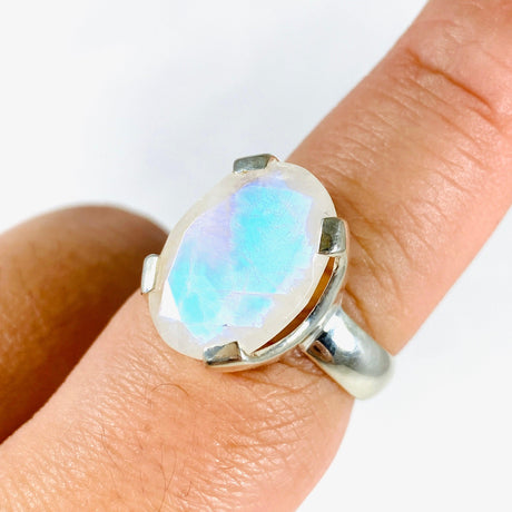 Moonstone Oval Faceted Ring s.9 KRGJ3013 - Nature's Magick