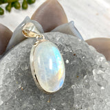 Moonstone oval pendant KPGJ2795 - Nature's Magick