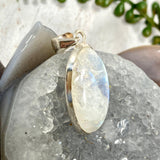 Moonstone oval pendant KPGJ2898 - Nature's Magick