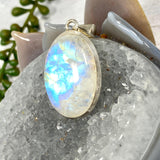 Moonstone oval pendant KPGJ2899 - Nature's Magick