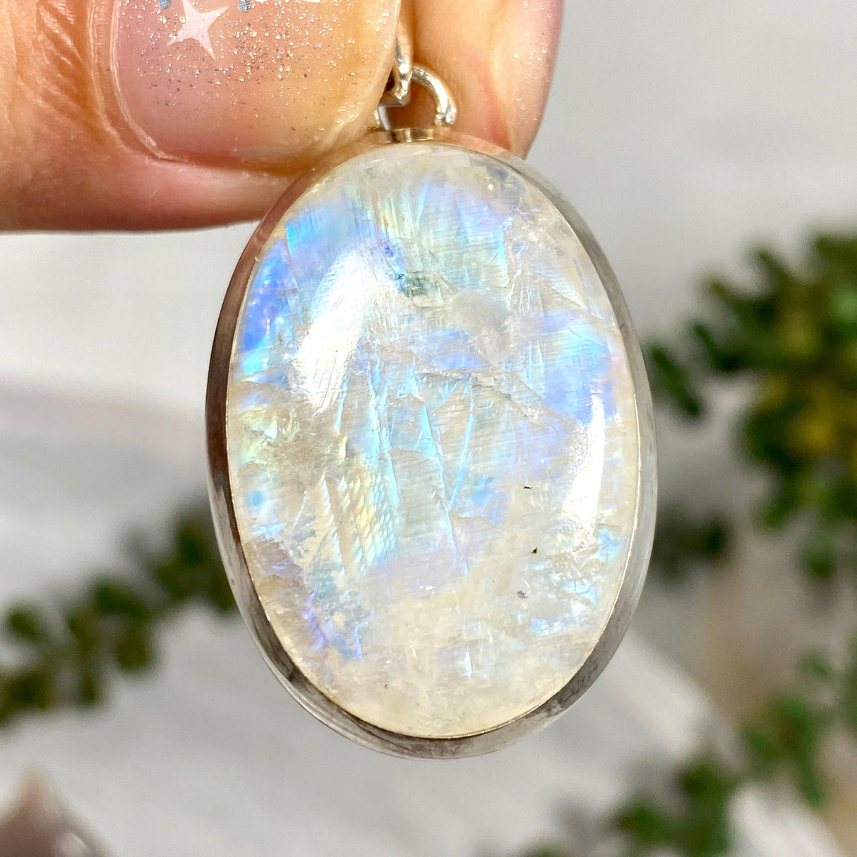 Moonstone oval pendant KPGJ2899 - Nature's Magick