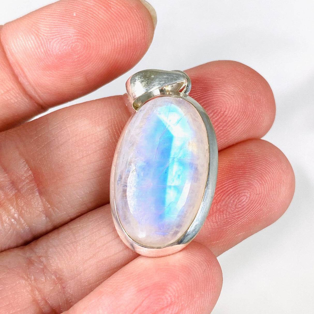 Moonstone Oval Pendant KPGJ4020 - Nature's Magick