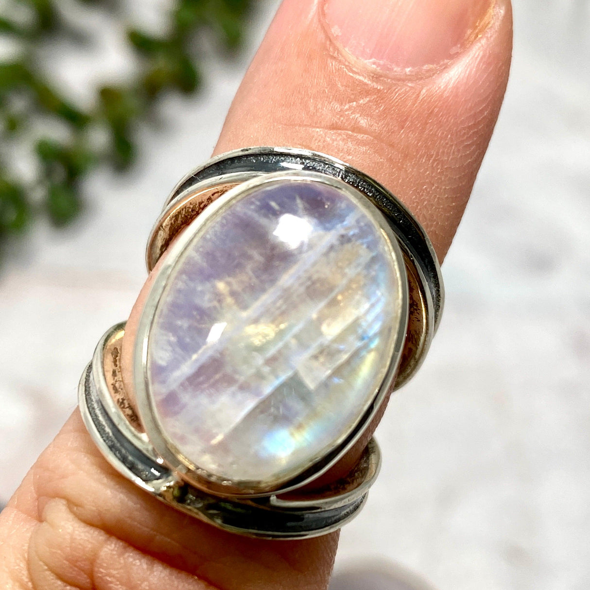 Moonstone oval ring R3900 s.7 KRGJ2101 - Nature's Magick