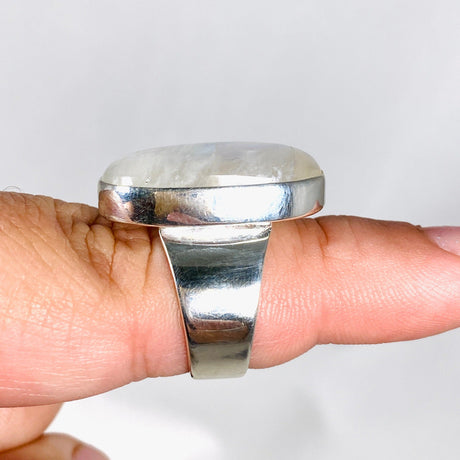 Moonstone Oval Ring s.8 KRGJ3025 - Nature's Magick