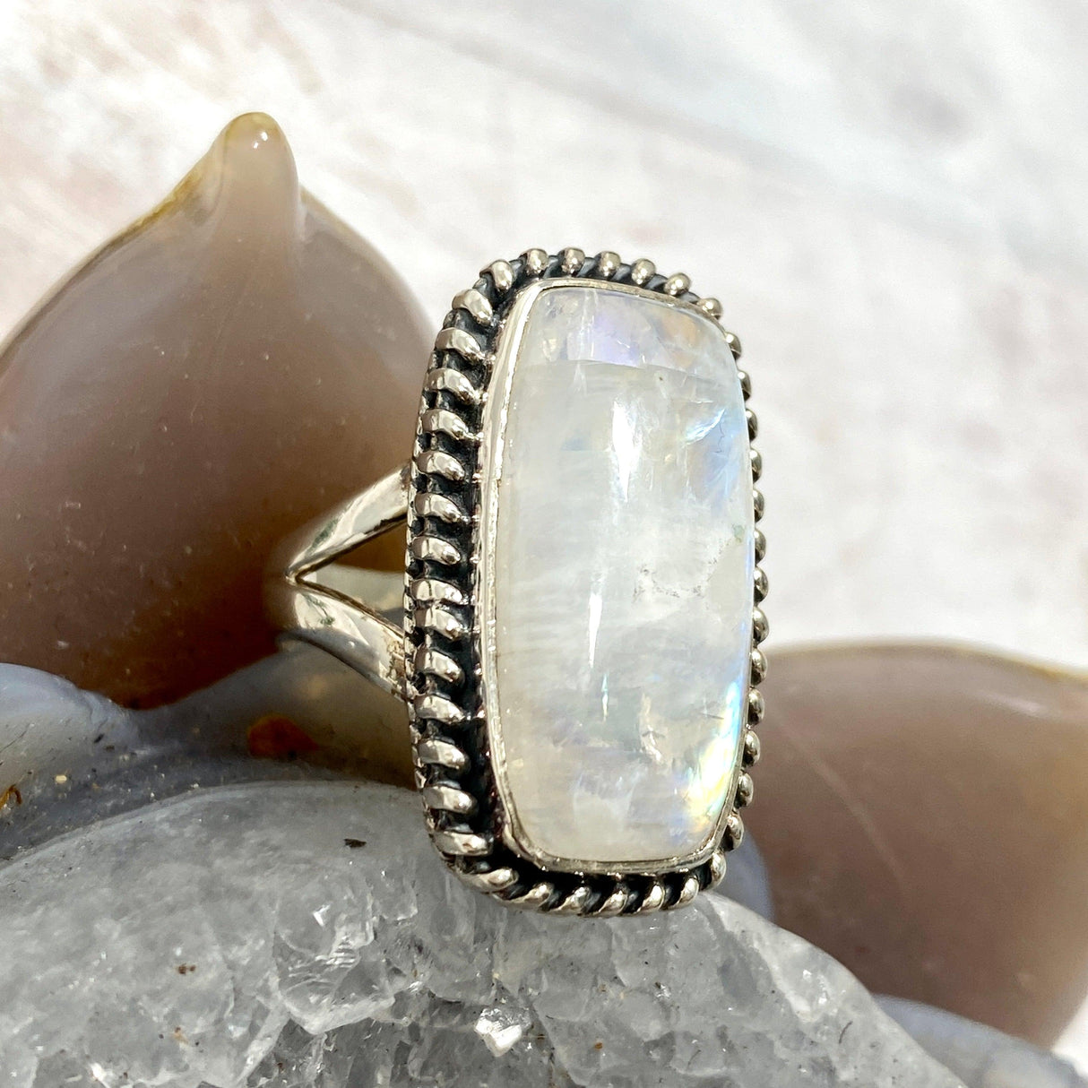 Moonstone rectangular ring s.6 KRGJ2211 - Nature's Magick