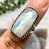 Moonstone rectangular ring s.6 KRGJ2211 - Nature's Magick