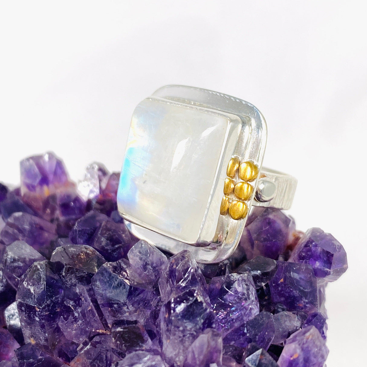 Moonstone Square Ring with Brass Detailing s.7 KRGJ3021 - Nature's Magick