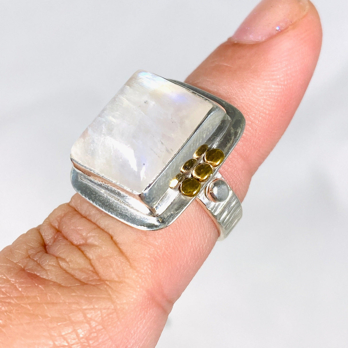 Moonstone Square Ring with Brass Detailing s.7 KRGJ3021 - Nature's Magick