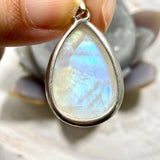 Moonstone teardrop pendant KPGJ2796 - Nature's Magick