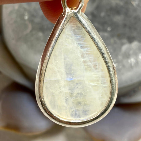 Moonstone teardrop pendant KPGJ2896 - Nature's Magick