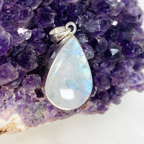 Moonstone Teardrop Pendant KPGJ4024 - Nature's Magick