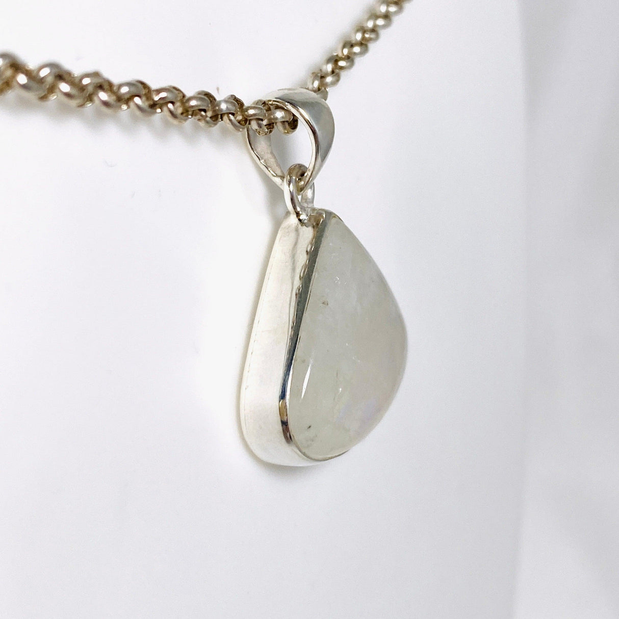 Moonstone Teardrop Pendant KPGJ4025 - Nature's Magick