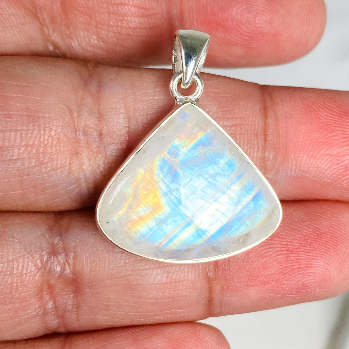 Moonstone Teardrop Pendant KPGJ4025 - Nature's Magick