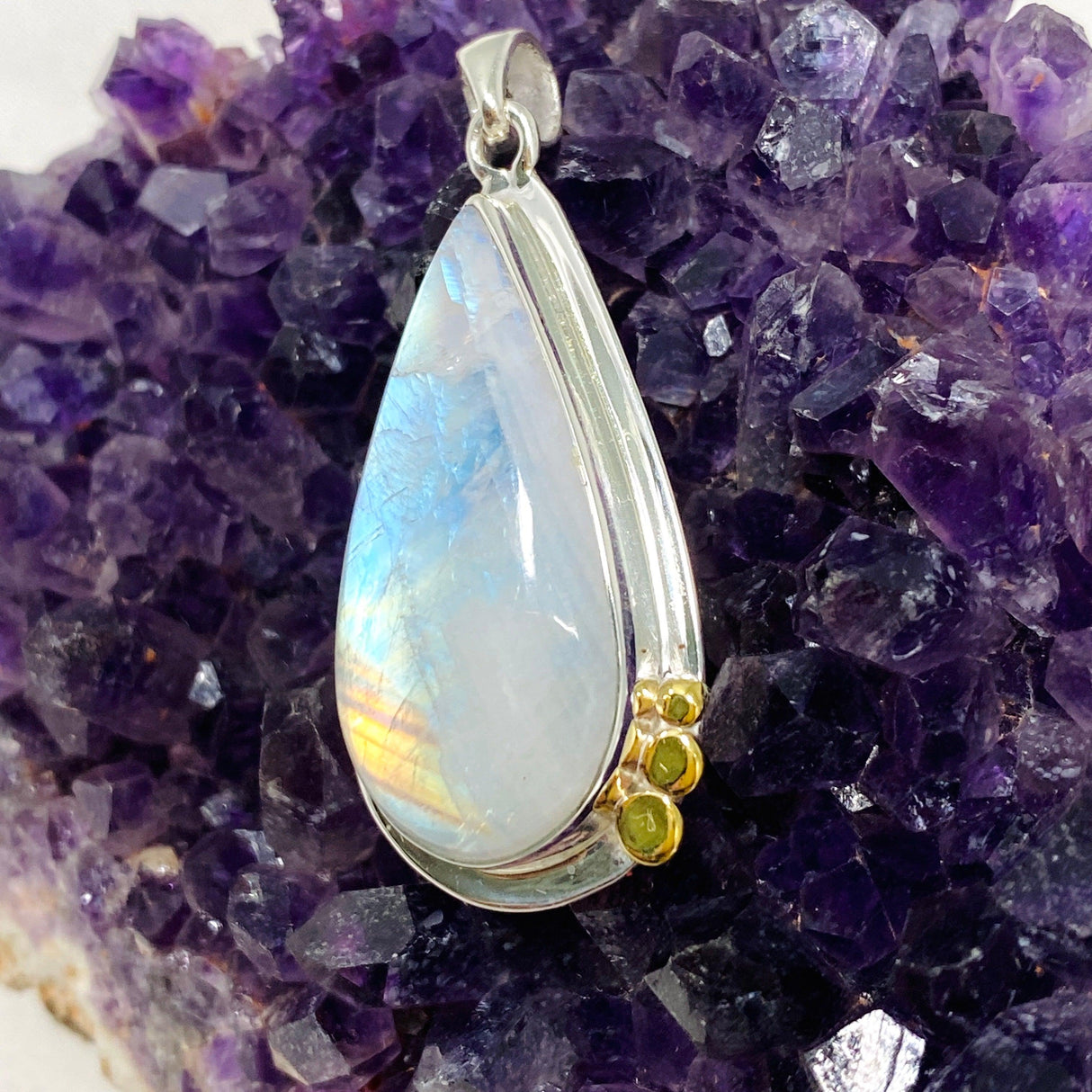 Moonstone Teardrop Pendant with Brass Detailing KPGJ4248 - Nature's Magick