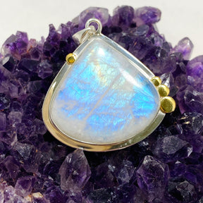 Moonstone Teardrop Pendant with Brass Detailing KPGJ4250 - Nature's Magick