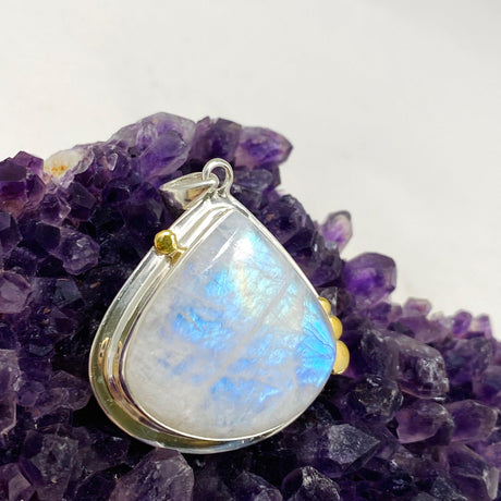 Moonstone Teardrop Pendant with Brass Detailing KPGJ4250 - Nature's Magick