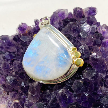 Moonstone Teardrop Pendant with Brass Detailing KPGJ4250 - Nature's Magick