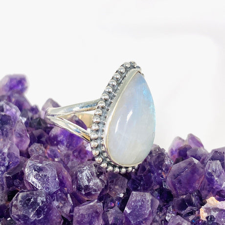 Moonstone Teardrop Ring with Silver Detailing s.9 KRGJ3019 - Nature's Magick