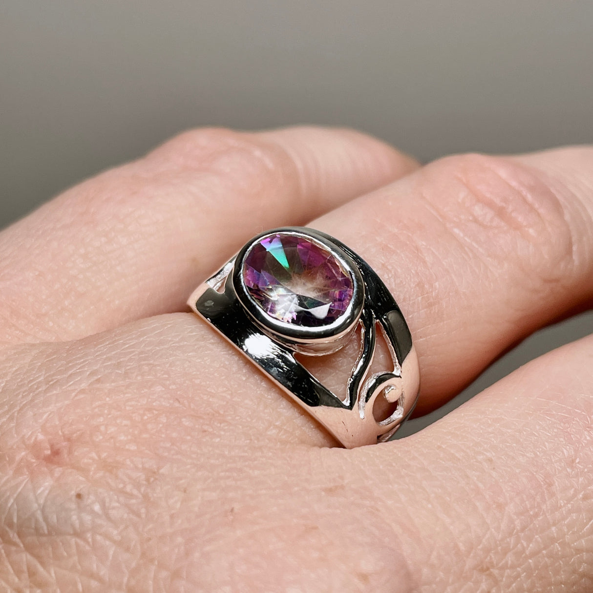 Mystic Topaz Oval Faceted Boho Decorative Ring R3820