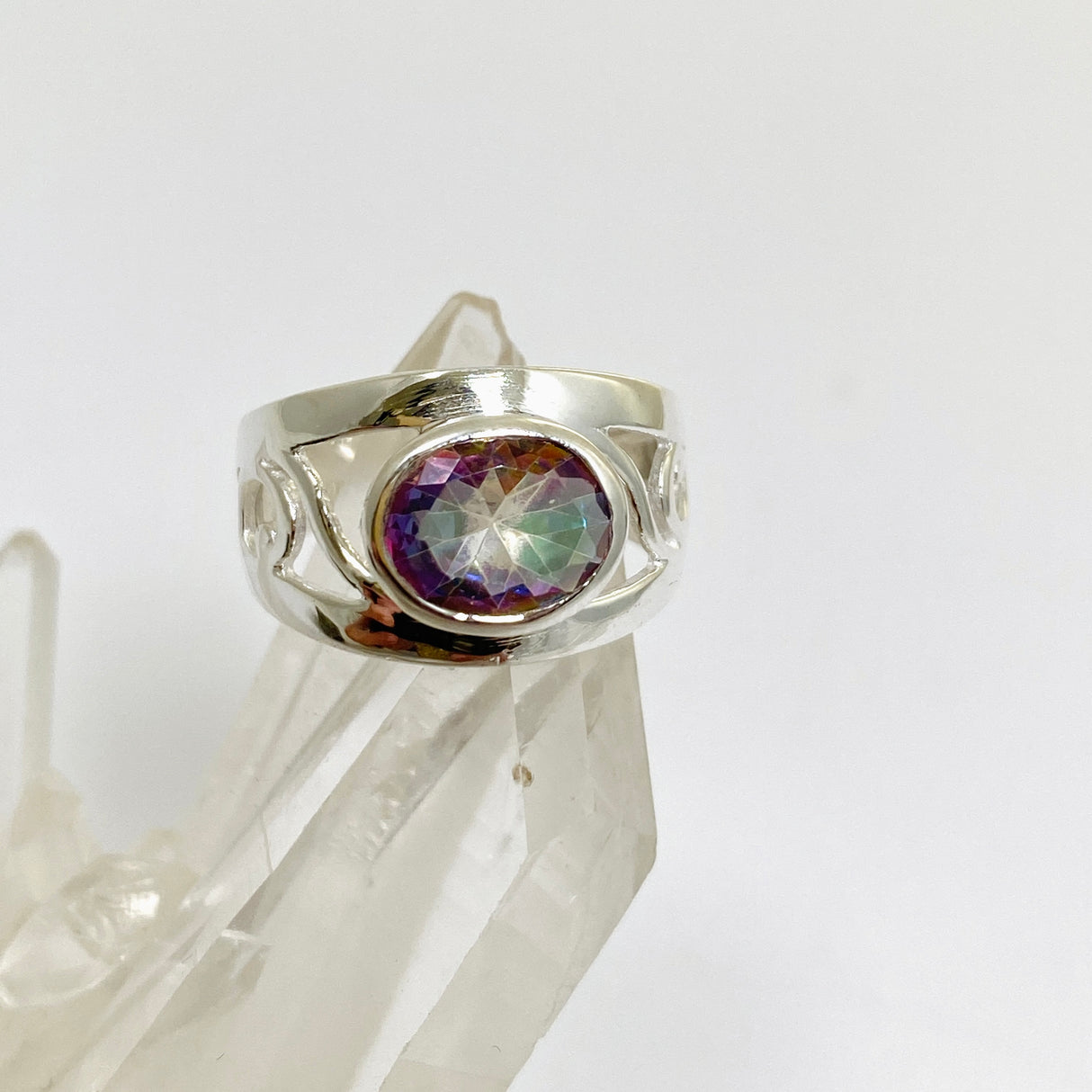 Mystic Topaz Oval Faceted Boho Decorative Ring R3820