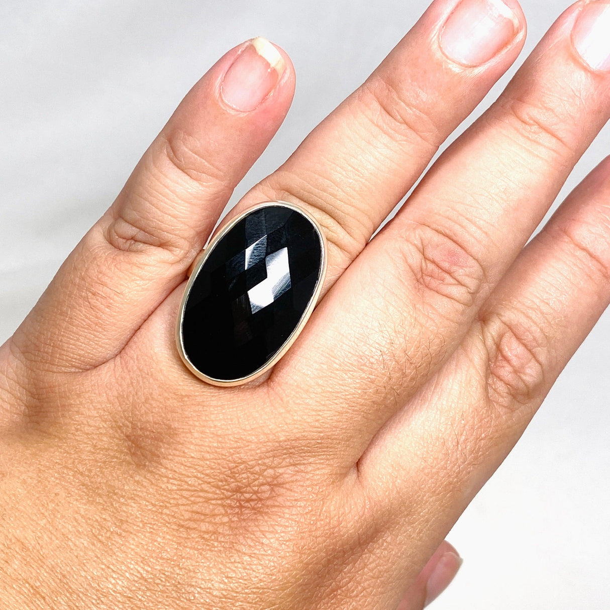 Onyx Faceted Oval Ring Size 11 PRGJ434 - Nature's Magick