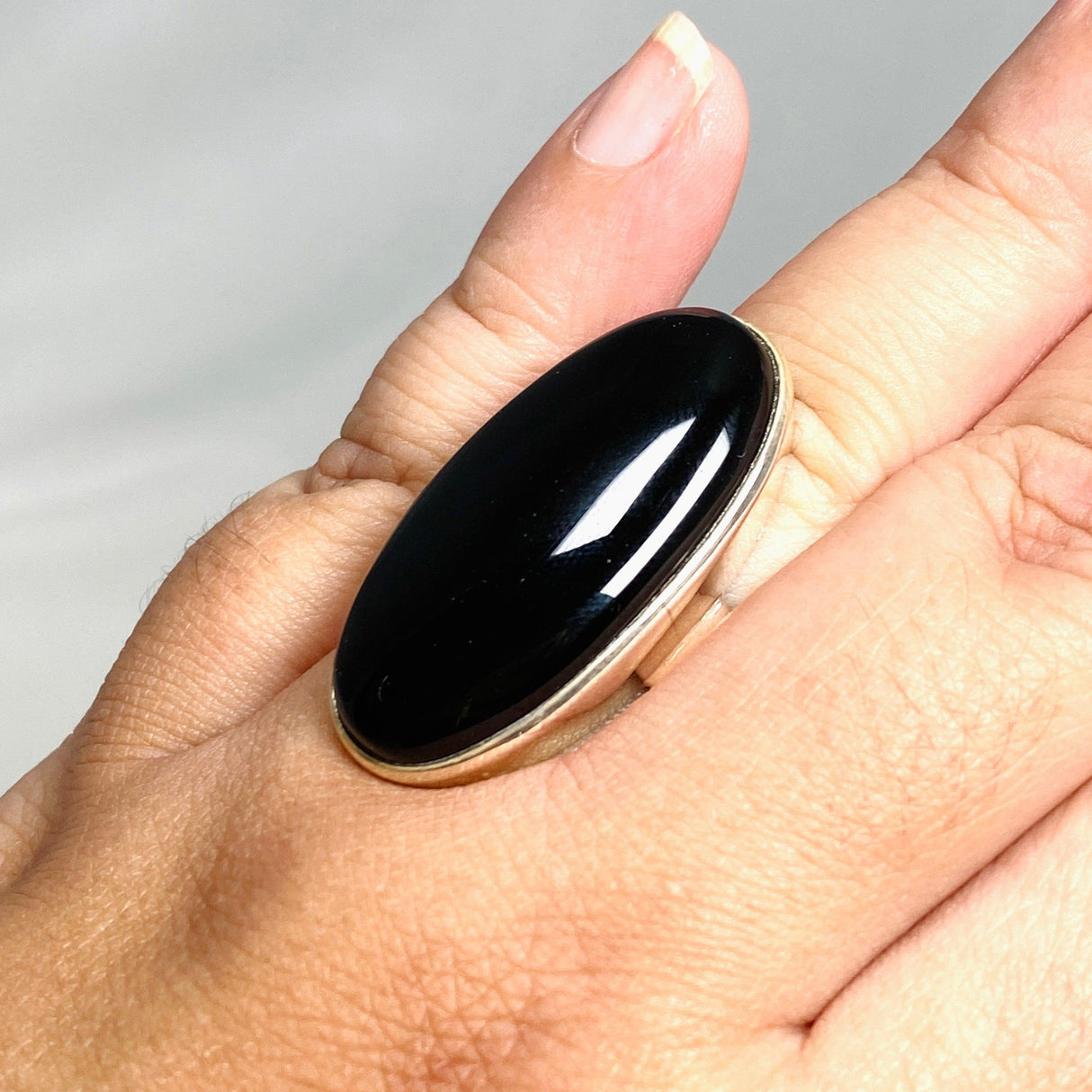 Onyx Oval Ring Size 11 PRGJ433 - Nature's Magick