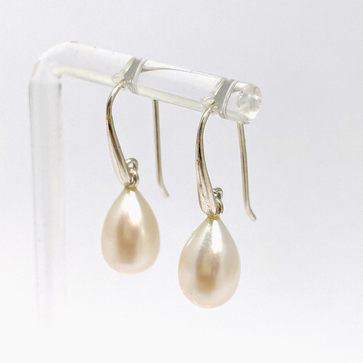 Pearl Drop Earrings PEGJ409
