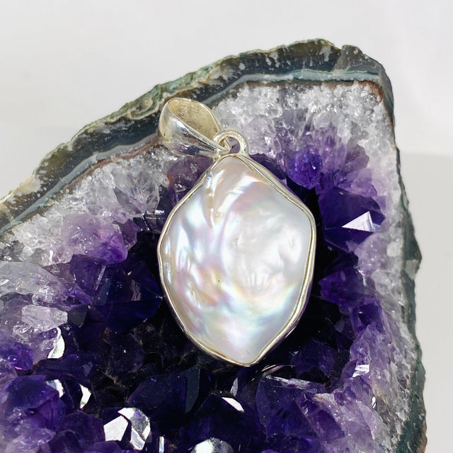 Pearl freeform pendant KPGJ3907 - Nature's Magick