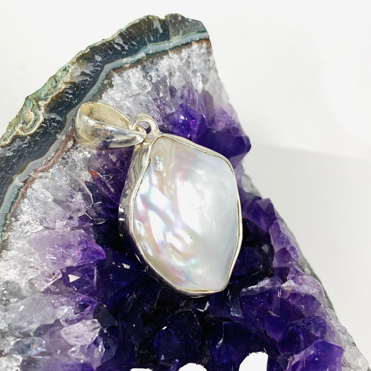 Pearl freeform pendant KPGJ3907 - Nature's Magick