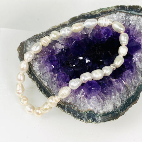 Pearl gemstone bracelet - Nature's Magick