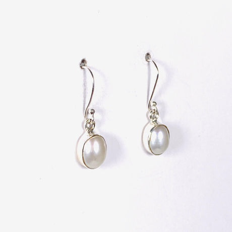 Pearl oval earrings E2672 - Nature's Magick