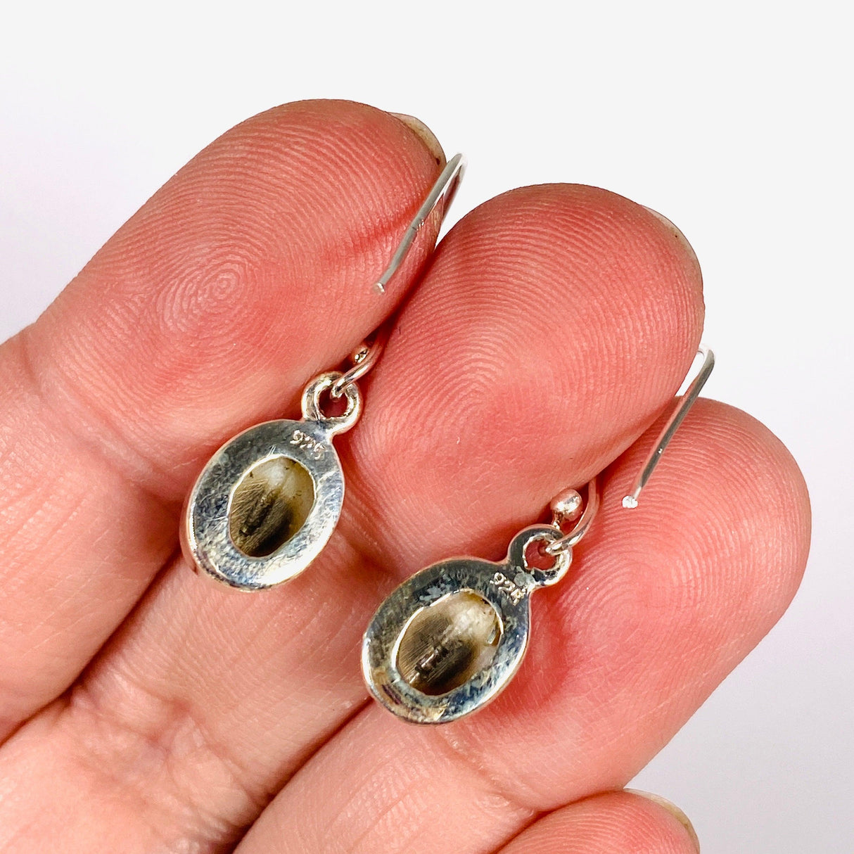 Pearl oval earrings E2672 - Nature's Magick