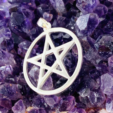 Pentagram 35mm Pendant sv50-200 - Nature's Magick