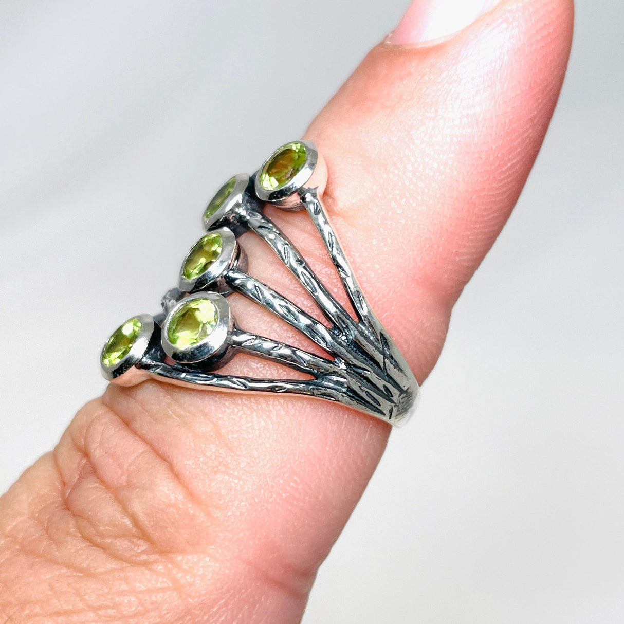 Peridot Multi-stone Faceted Gemstone Ring R3875 - Nature's Magick