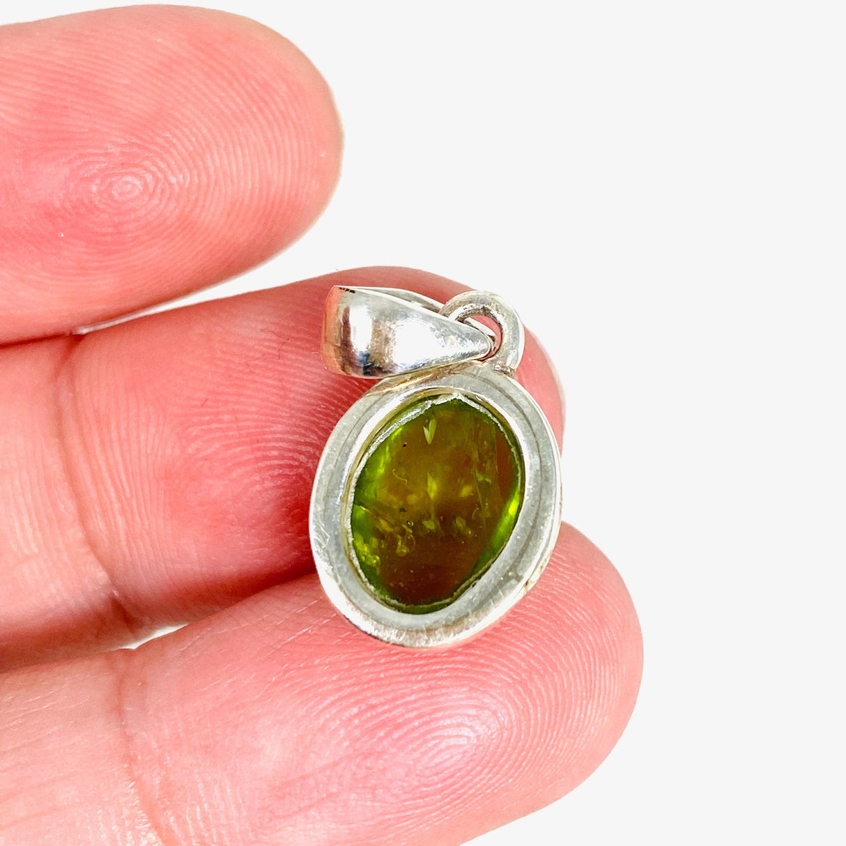 Peridot oval cabochon petite pendant PPGJ488 - Nature's Magick