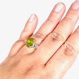 Peridot oval faceted ring s.10 PRGJ292 - Nature's Magick