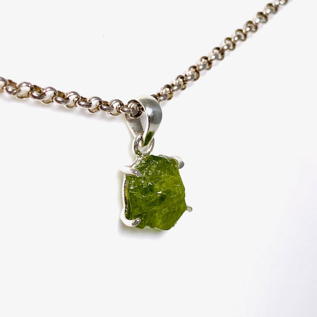 Peridot raw crystal pendant SSGJ-67 - Nature's Magick