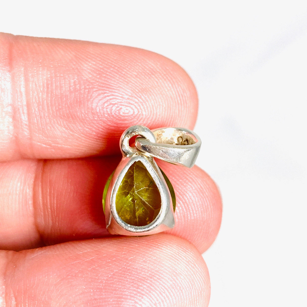 Peridot teardrop faceted petite pendant PPGJ485 - Nature's Magick