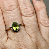 Peridot Teardrop Faceted fine band ring R3800-PT