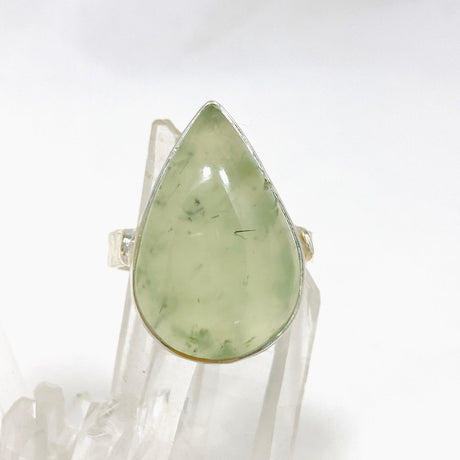 Prehnite Teardrop Hammered Band Ring Size 10 KRGJ3159 - Nature's Magick