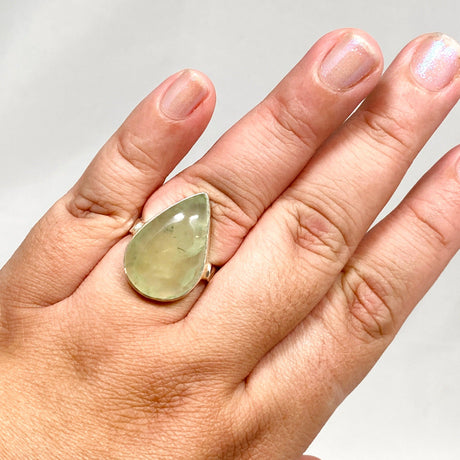 Prehnite Teardrop Hammered Band Ring Size 10 KRGJ3159 - Nature's Magick