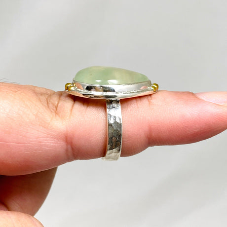 Prehnite Teardrop Hammered Band Ring with Brass Accents Size 7 KRGJ3160 - Nature's Magick