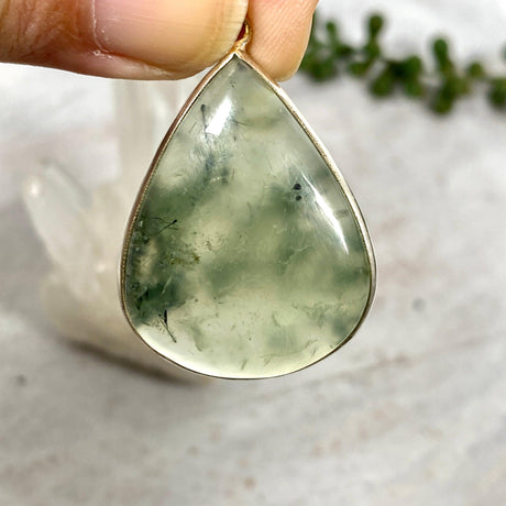 Prehnite teardrop pendant KPGJ2760 - Nature's Magick