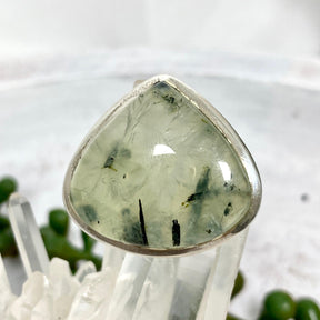 Prehnite teardrop ring s.9 KRGJ2098 - Nature's Magick