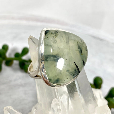 Prehnite teardrop ring s.9 KRGJ2098 - Nature's Magick