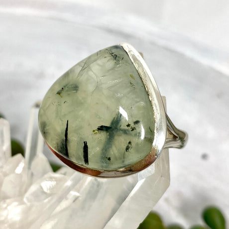 Prehnite teardrop ring s.9 KRGJ2098 - Nature's Magick