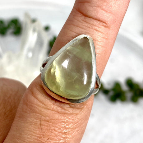 Prehnite teardrop ring s.9 KRGJ2465 - Nature's Magick