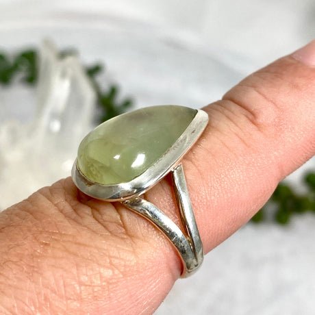 Prehnite teardrop ring s.9 KRGJ2465 - Nature's Magick