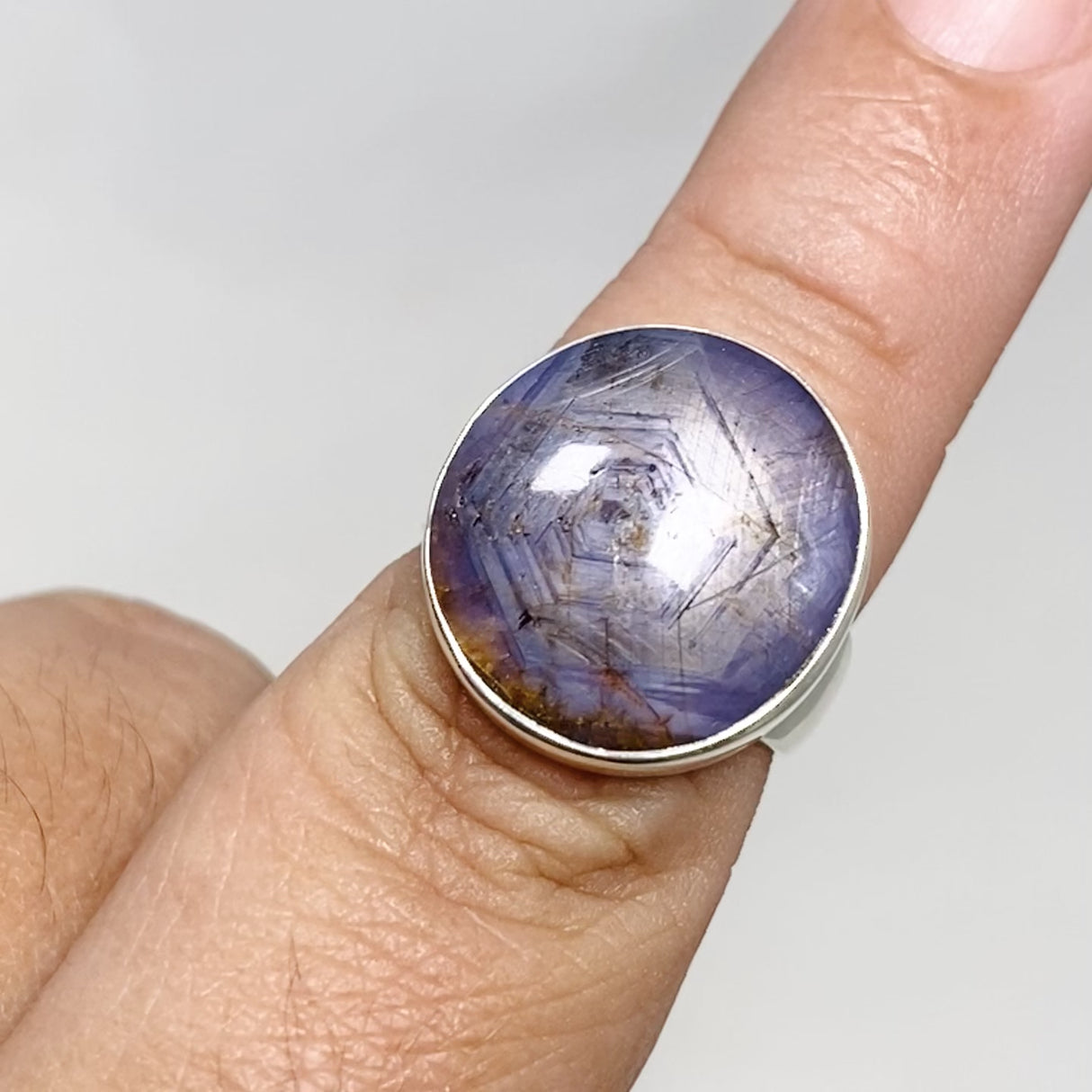 Sapphire Round Ring Size 8 KRGJ3177